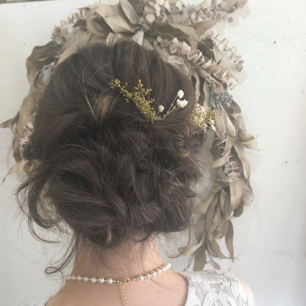 周りと差をつけるパーティーヘアセット|TricoAntique