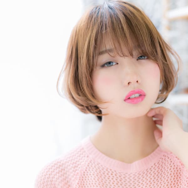 外国人風カラー☆くせ毛風耳かけショート　ニュアンスカール