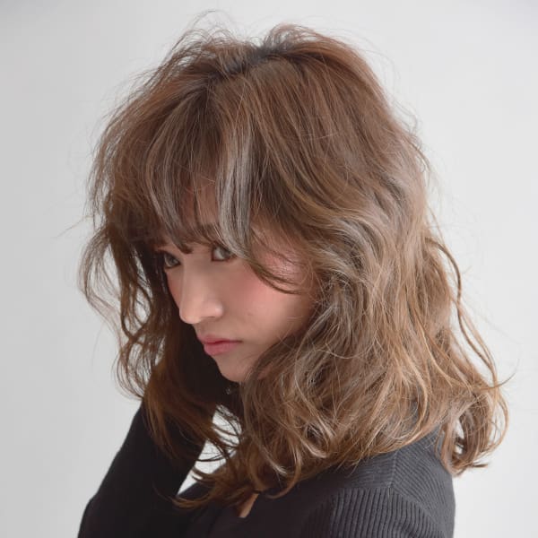 【miel hair 新宿】外国人風☆プラチナグレージュ