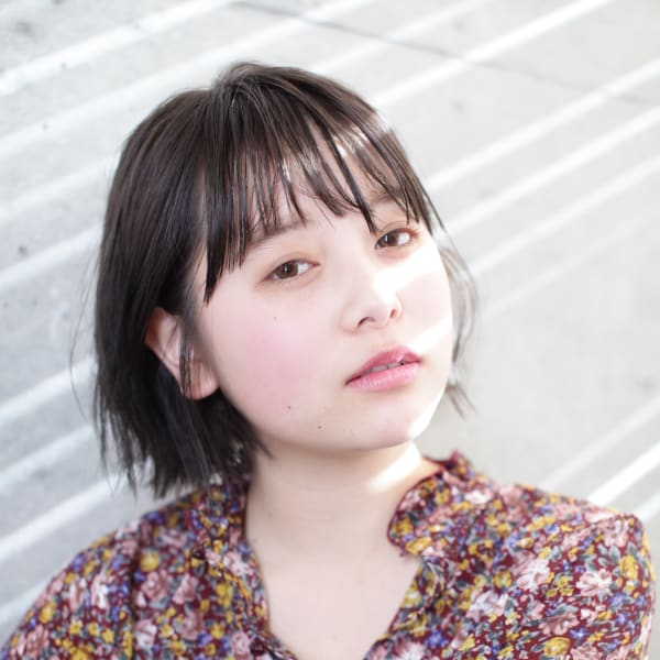 クリア感のあるナチュラルウェーブボブ