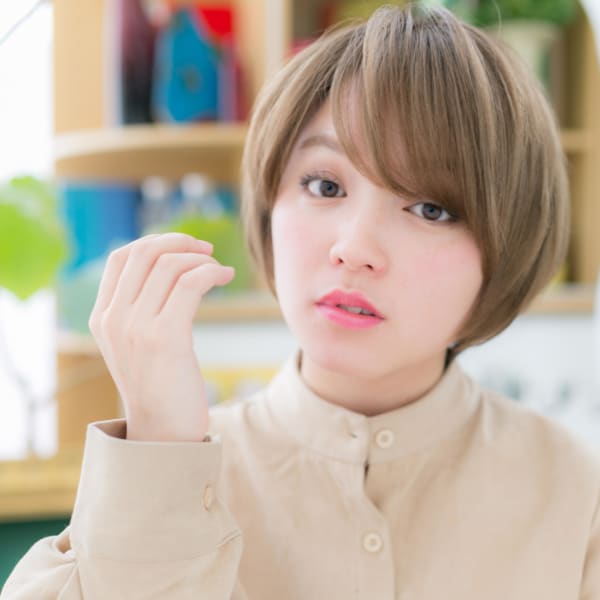 外国人風カラー☆前下がりマッシュショート エアリーカール