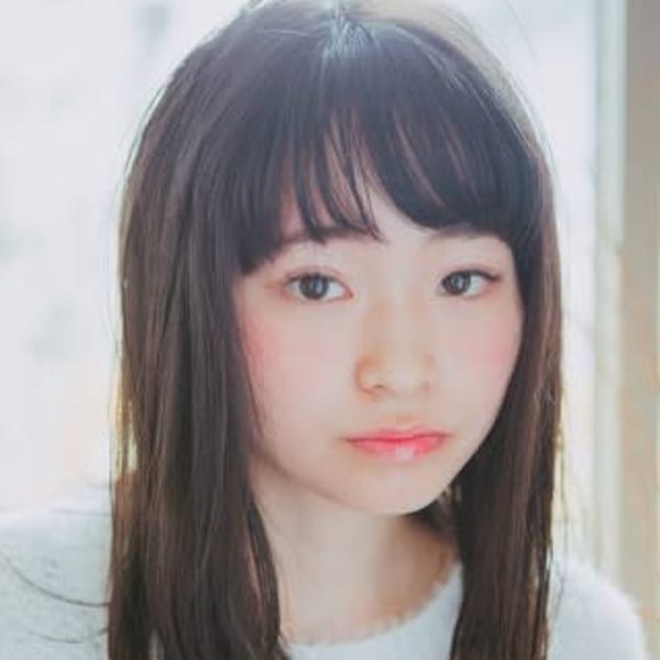 黒髪ストレート