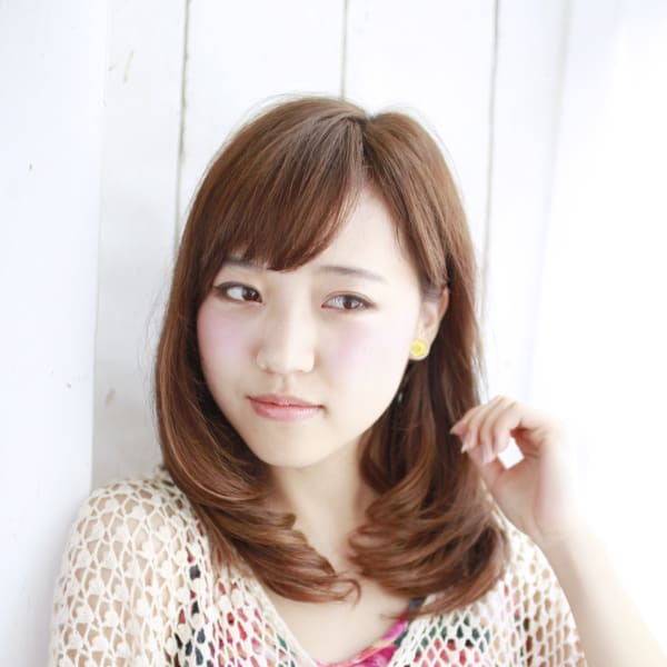 内巻きナチュラルヘアー