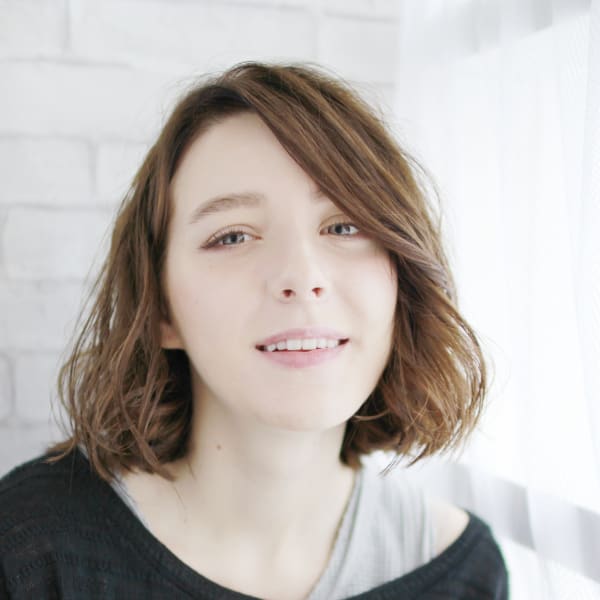 無造作ウエットボブスタイル