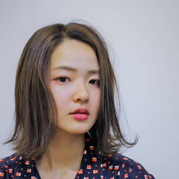 外ハネ クールボブ