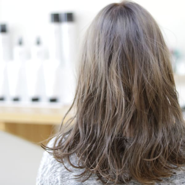 濃厚アッシュ×抜け感ゆるロング|AILE