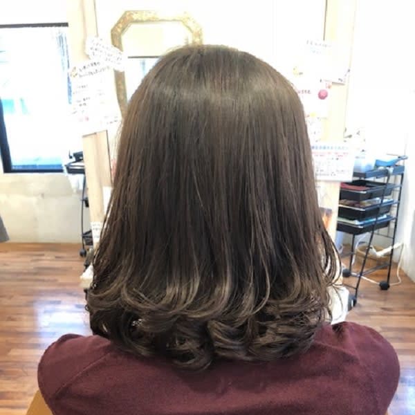 【64ページ目 オススメ順】黒髪/ミディアムの髪型・ヘアスタイル 楽天ビューティ