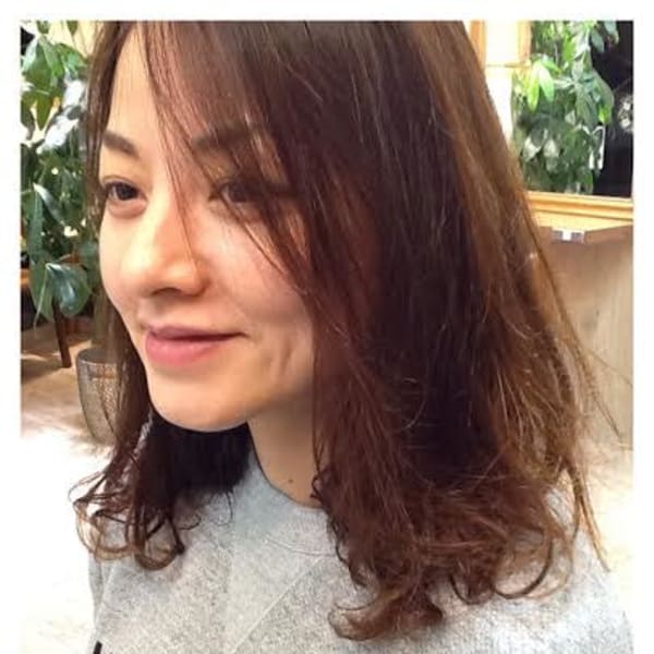 こなれ度たっぷり！セクシーカール|Face HAIR MAKE