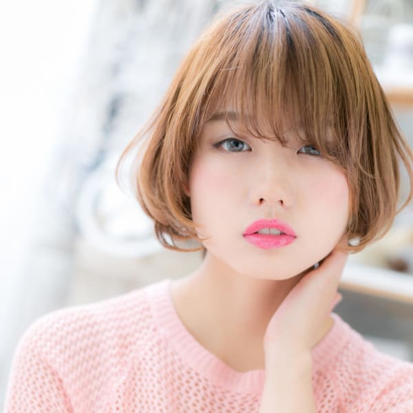 外国人風カラー☆くせ毛風耳かけショート マッシュショート