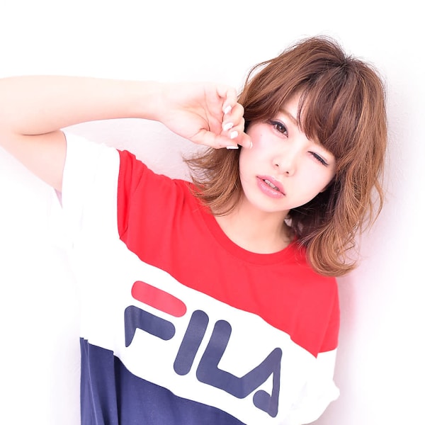 【tetote】ふんわり外ハネ斜めバングミディアム