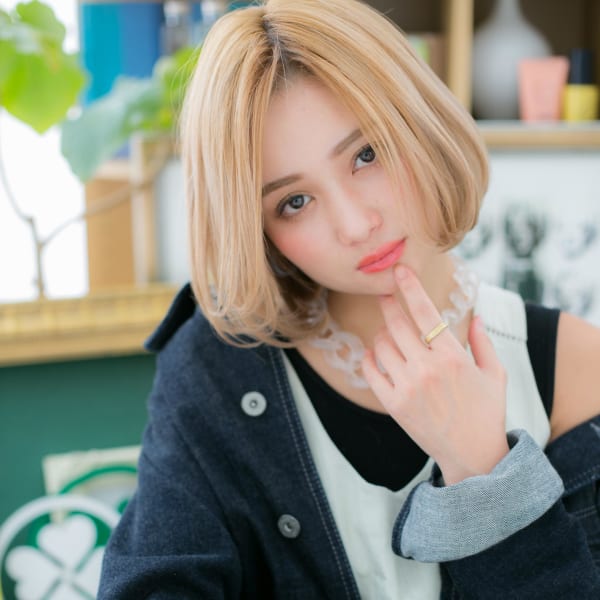 外国人風カラー★印象やわらかAラインボブ　ボリュームカール