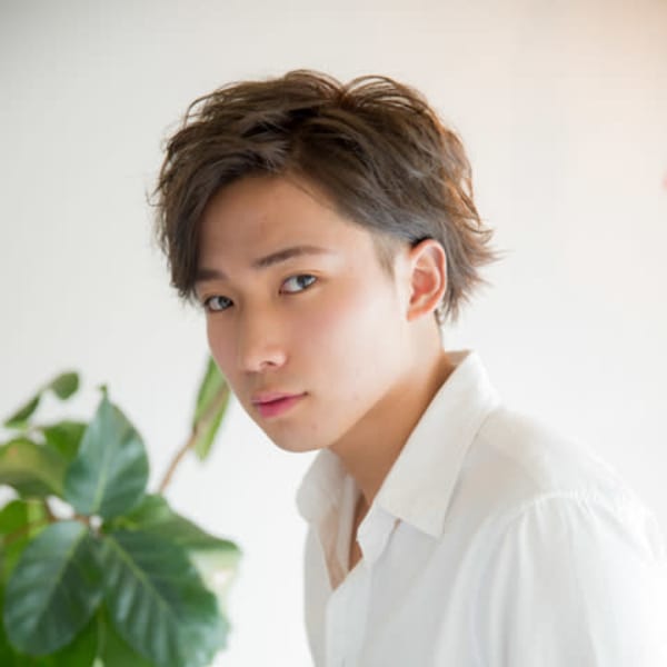 ツーブロックでセクシーアップバング