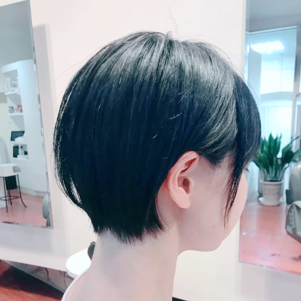 カジュアルショートボブ