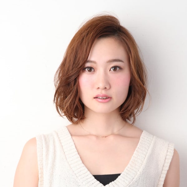 ゆるふわミディアムボブ