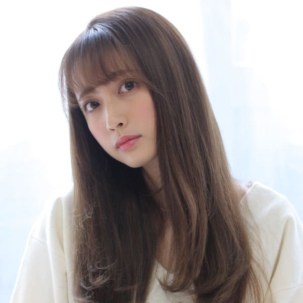 シースルーバング×ナチュラルロングストレート