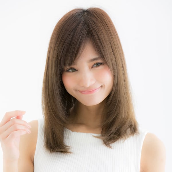 ストレート顔まわりレイヤーふんわりカール