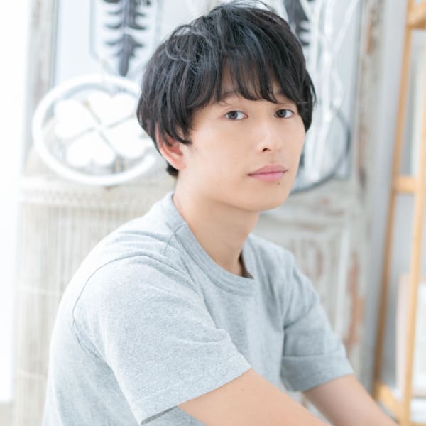 ラフさと清潔感！イケメンサイドパート　ニュアンスカール