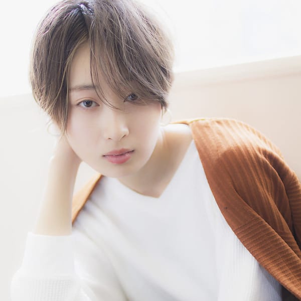 大人ショート+黒髪|acoron 新宿