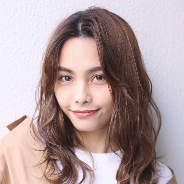 大人おしゃれ センターパート ハイライトレイヤー|Wagon by afloat