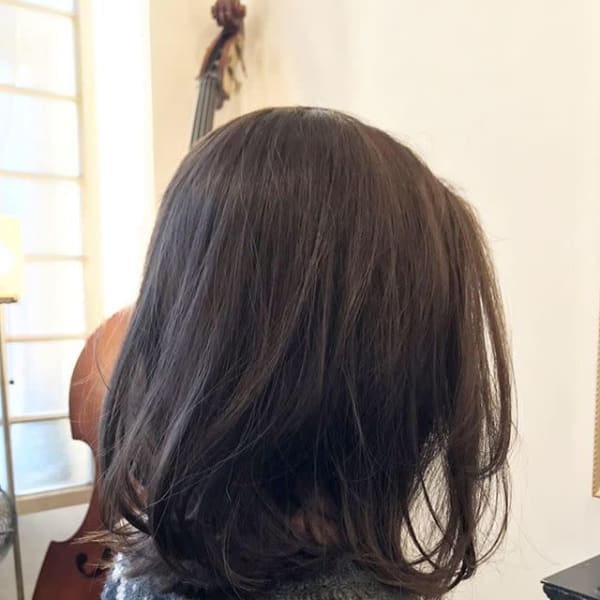 切りっぱなしボブとダークグレージュで大人な柔らかいスタイル|髪質改善・縮毛矯正専門美容室Anagram二子新地店