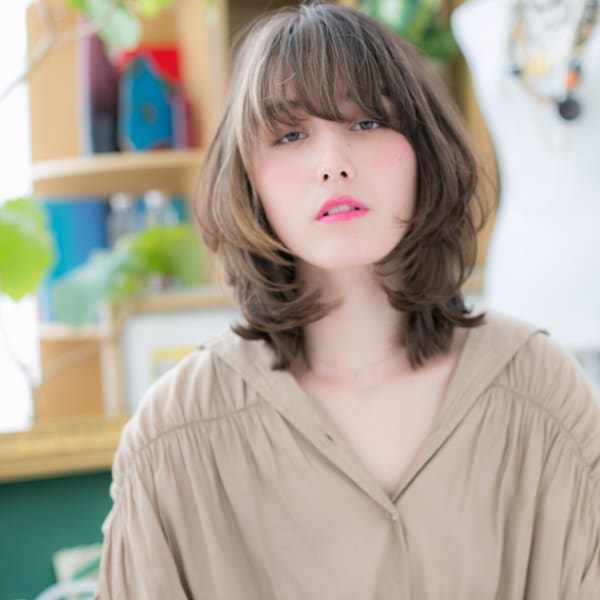 外国人風★アシンメトリー無造作ミディ　ニュアンスカール