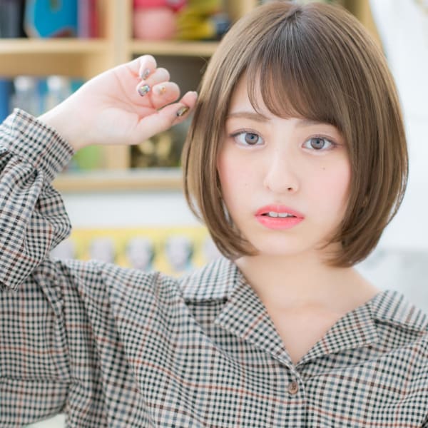 ナチュラル可愛い♪小顔サラツヤ前下がりボブ ガーリーボブ