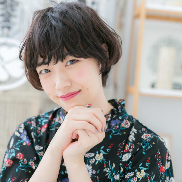 ニュアンス感ある、黒髪大人ボブ　エアリーボブ