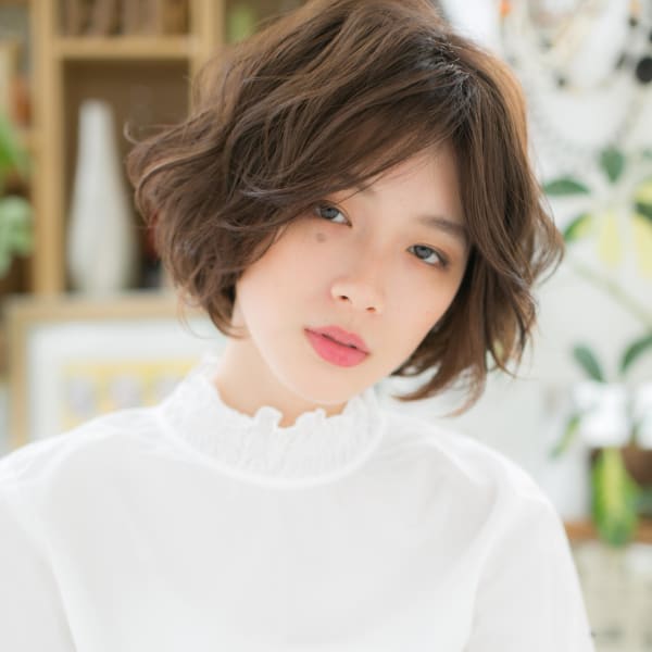 センターパート…外国人風ラフエアリーボブ ふわふわボブ