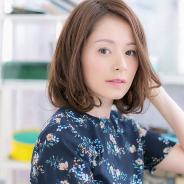 【オススメ順】50代～/パーマ/ミディアムの髪型・ヘアスタイル 楽天ビューティ