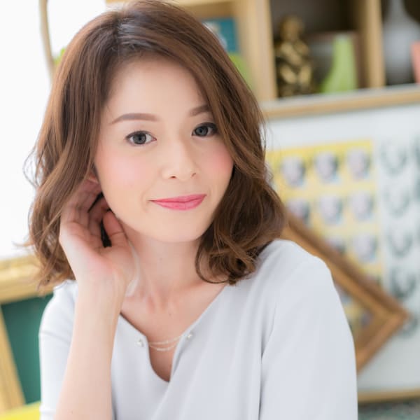 美人顔作る!アシンメトリーくせ毛風セミディ リッチウェーブ