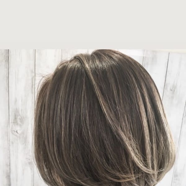 ロングヘアーに疲れた方必見!品の良いオシャレな大人艶感ボブ