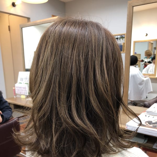 マットベージュ