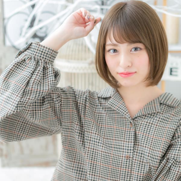 ナチュラル可愛い♪小顔サラツヤ前下がりボブ　ふんわりボブ