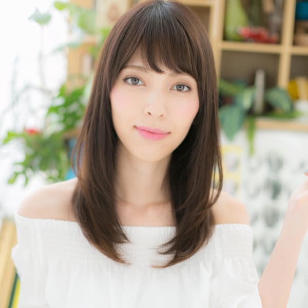 しっとりまとまる♪小顔黒髪ストレート　フェミニンロング