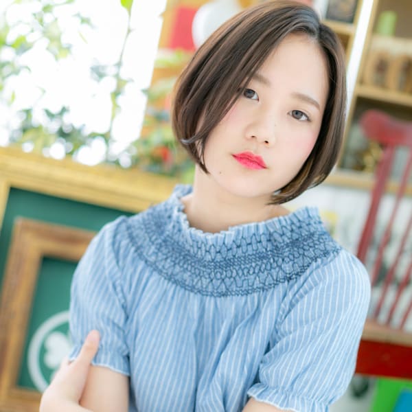 キリっと透明感☆前下がりの黒髪大人ボブ フェミニンストレート