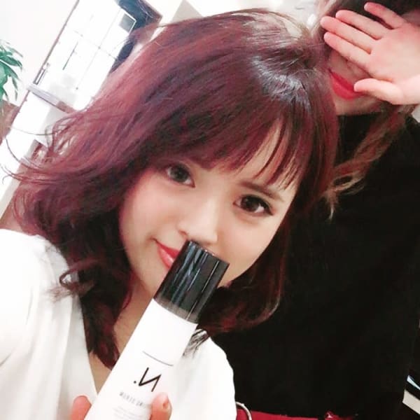 外国人風ピンク系カラー