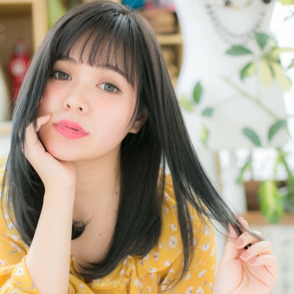 黒髪が大人かわいい…愛されワンカール ゆる巻きロング