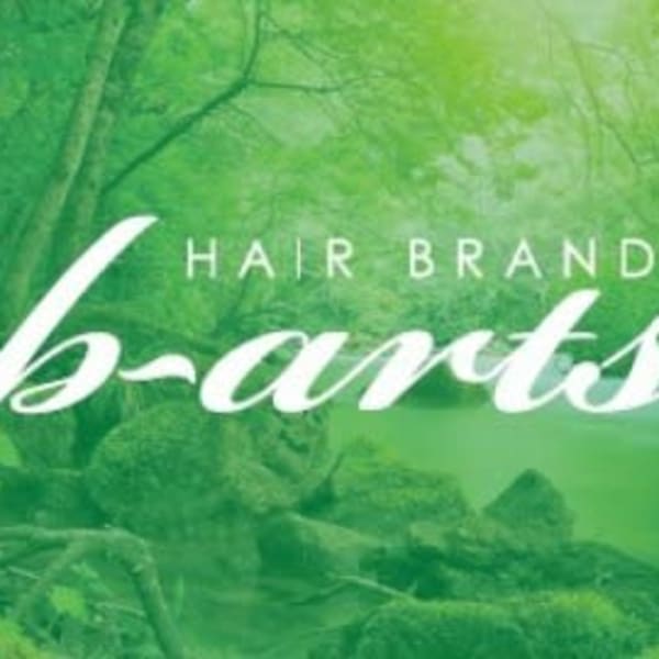 hair brand b-arts【ヘアーブランド　ビーアーツ】のスタッフ紹介。Hina. W