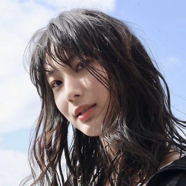 アッシュブラック シースルーバング |cheri