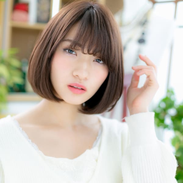 輪郭カバーで小顔見せ!黒髪・透明感・大人ボブ ふんわりボブ