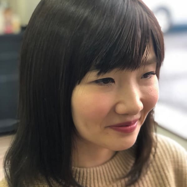 厚みを抑えたストレートヘアー|cut house A COEUR