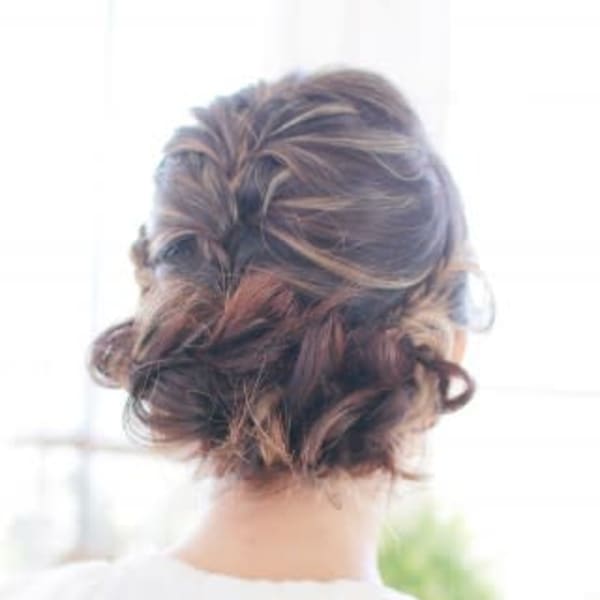 シニヨンカジュアルアップスタイル