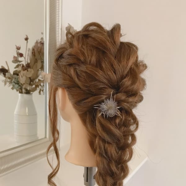 【12種類から選べる☆ お呼ばれヘアセット 3500円】