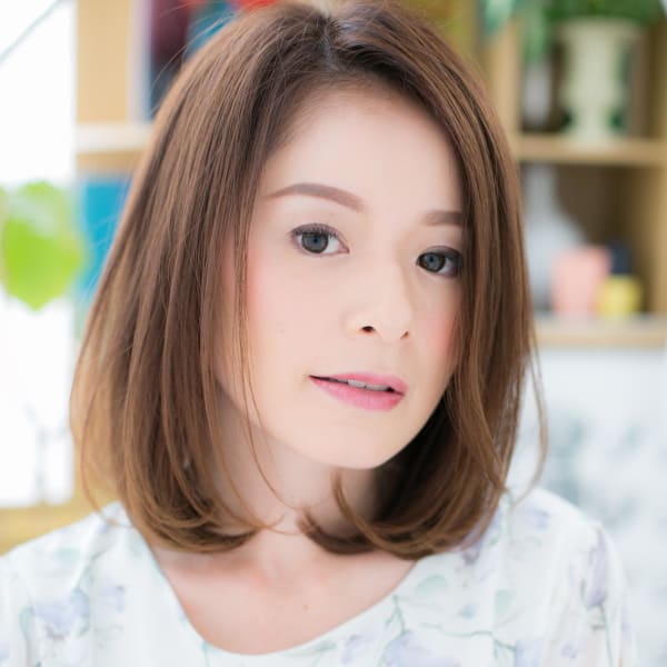 アシンメトリー…小顔ワンカールボブ　ニュアンスカール