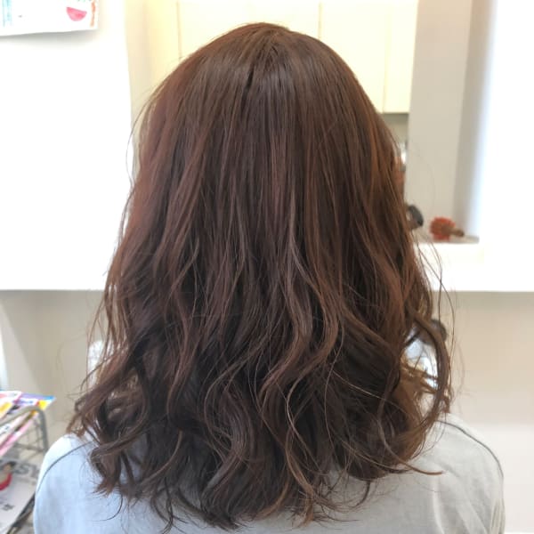 ピンクベージュ|izawa hair make salon