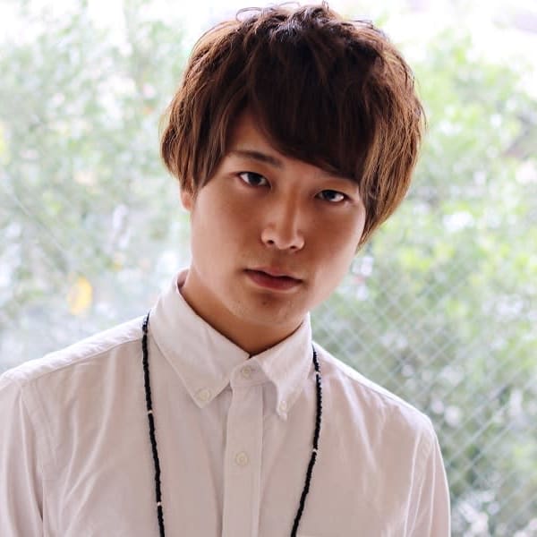 やわらかさのあるツーブロックマッシュ|girouette