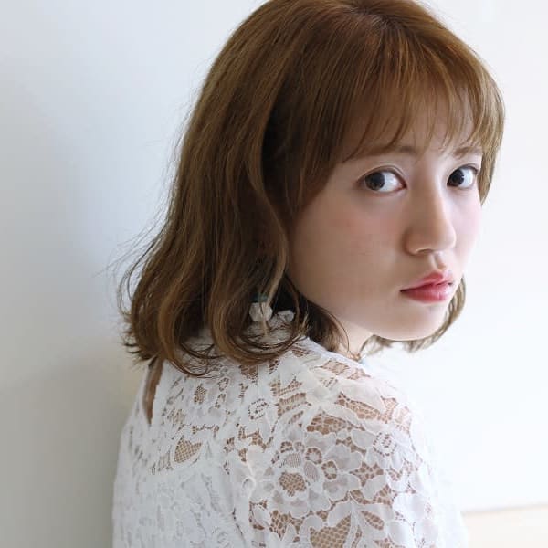 やわらかさと透明感のあるフェミニンボブ|girouette