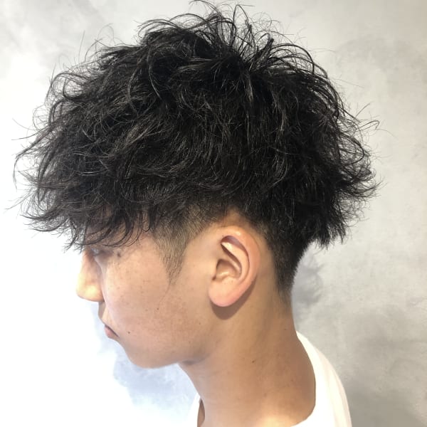 ウエット前下がりリッジパーマ 担当:笹井