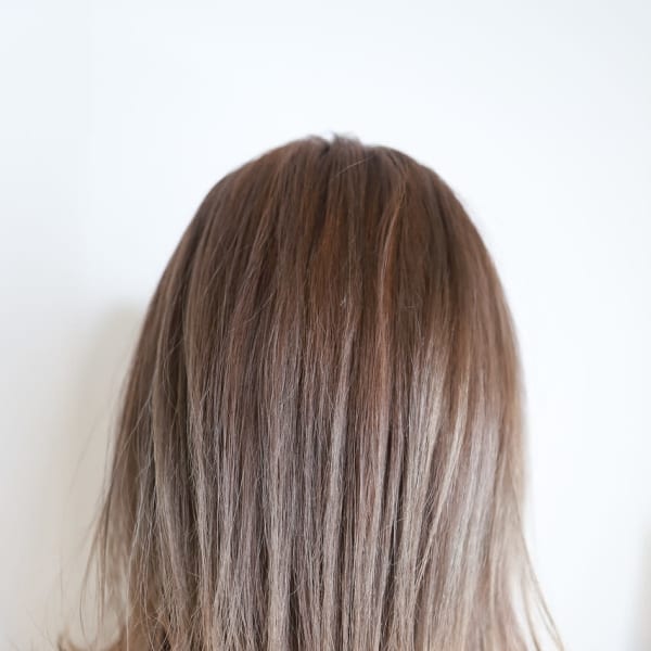 ミルクティーグレージュ