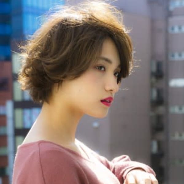 フェミニンボブ